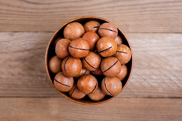 Natuurlijke organische macadamia-noten in kom