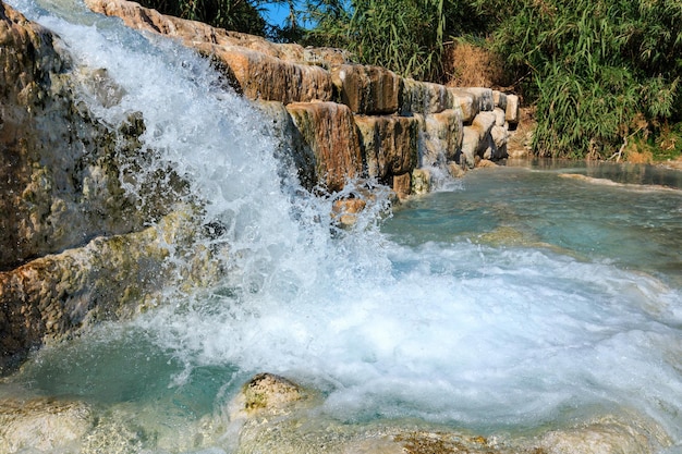 Natuurlijke spa Saturnia thermale baden Italië