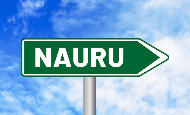 Photo nauru road sign on sky background