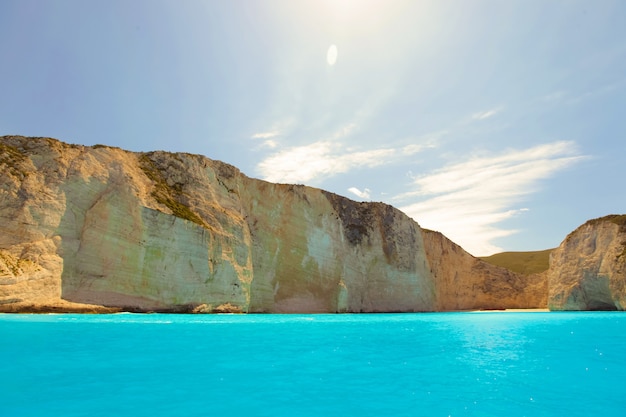 그리스 자킨토스 섬의 나바지오 해변, 여름날