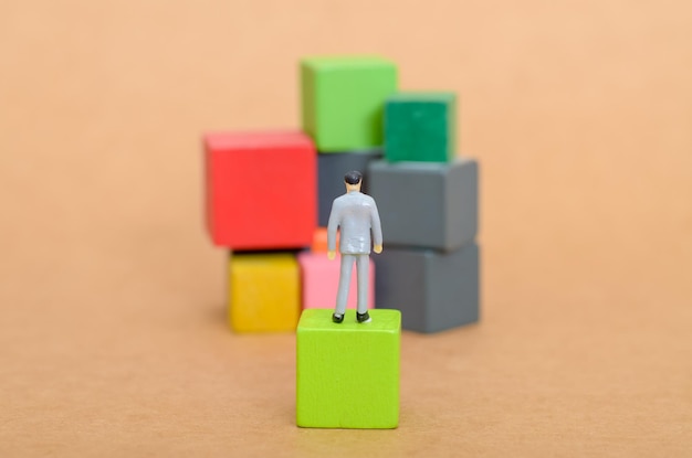 navigating challenges the lone leader on a strategic path