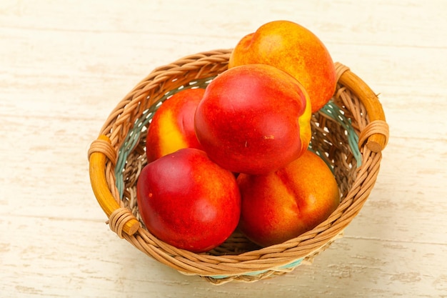 nectarines