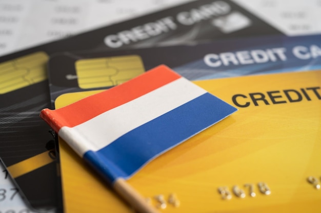 Nederlandse vlag op creditcard Financiële ontwikkeling Bankrekening Statistieken Investeringen uitwisselingseconomie