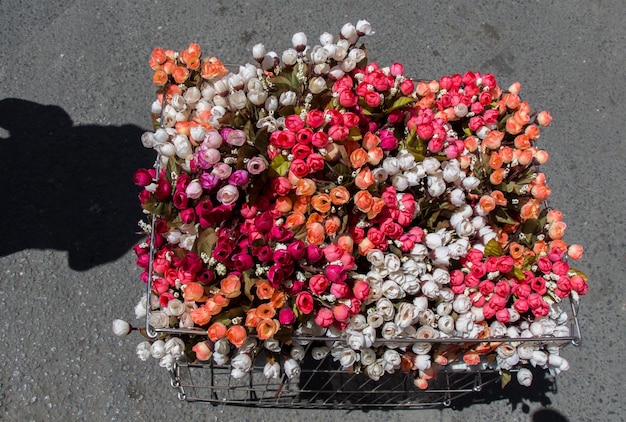 Nep kunstbloemen in zicht