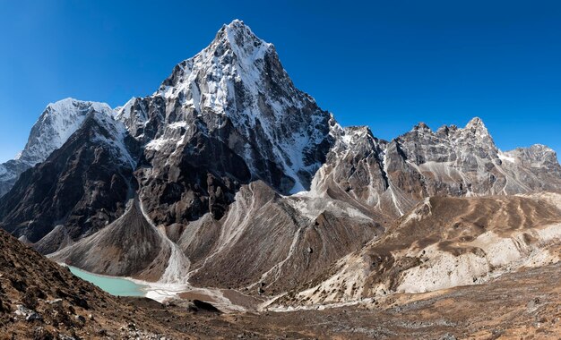 Nepal, Himalaya, Khumbu, Everest region, Cho la, Cholatse peak