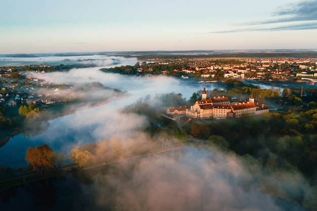 Несвижский замок - жилой замок семьи Радзивиллов в Несвиже.