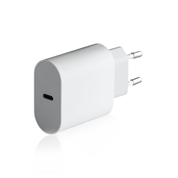 Netwerkadapter 220V USB opladen op een witte achtergrond