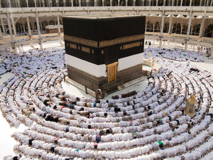 Photo new images of kaaba in mecca after restoration