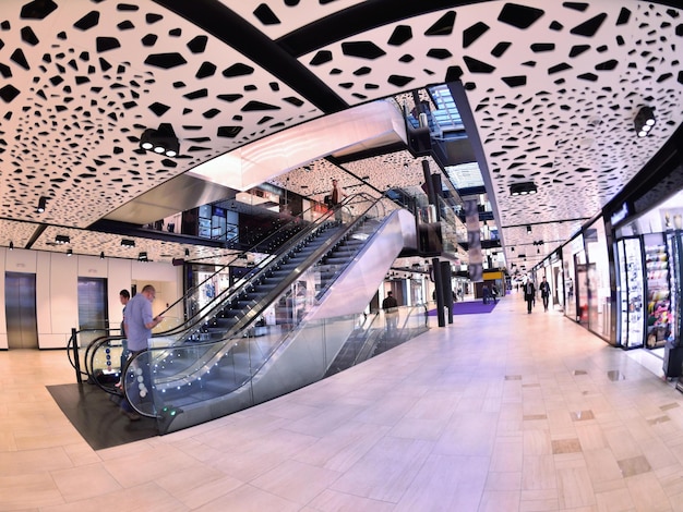 Photo new modern shopping mall interior