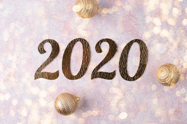 Iscrizione 2020 del nuovo anno con le palle di natale