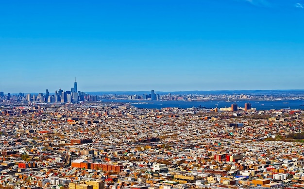 New york city aerial panoramic view with urban skyline and residential buildings in downtown brooklyn. nyc, usa. cityscape. american panorama of metropolis. ny in us. east river. from lower manhattan