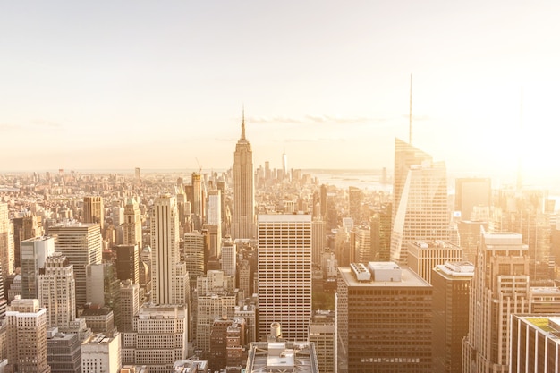 New york city manhattan midtown luchtfoto panoramisch uitzicht met wolkenkrabbers sepia zonsondergang toning