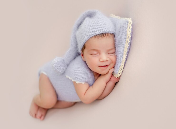 Photo newborn girl studio portrait