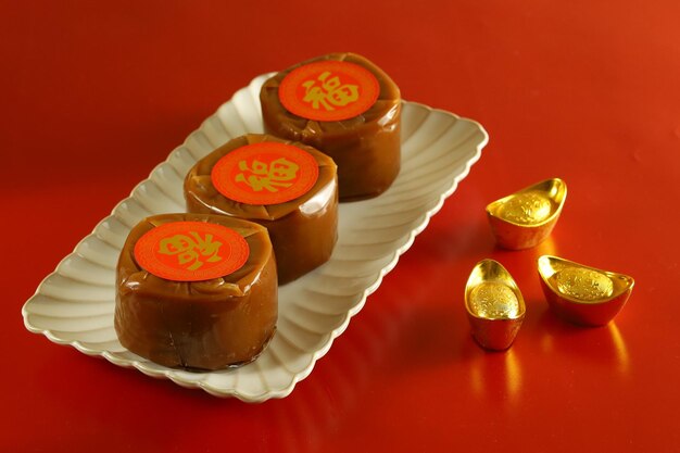 Nian gao of kue keranjang, Chinese nieuwjaarscake (met het Chinese karakter Fu betekent fortuin)