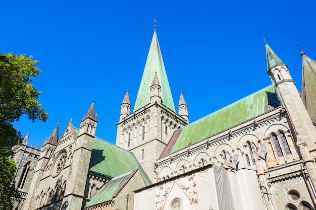 Nidaros Cathedral or Nidarosdomen or Nidaros Domkirke is a Church of Norway cathedral located in the city of Trondheim, Norway