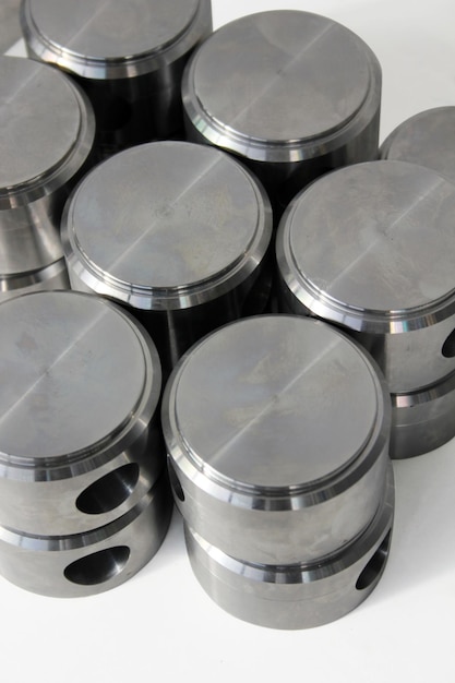 Nieuw vervaardigde metalen cilinder