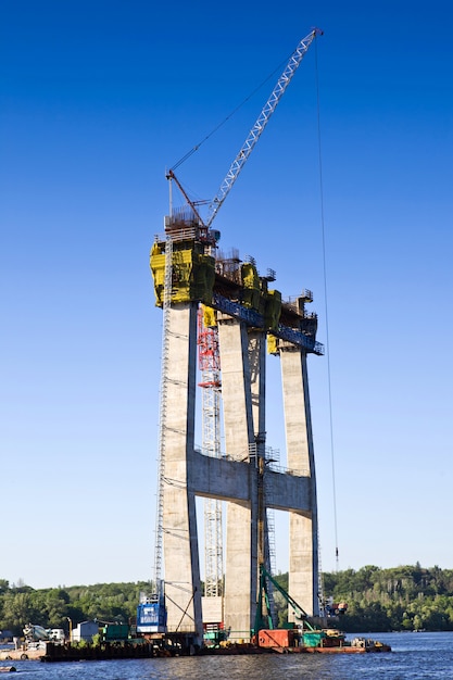 Nieuwe brug