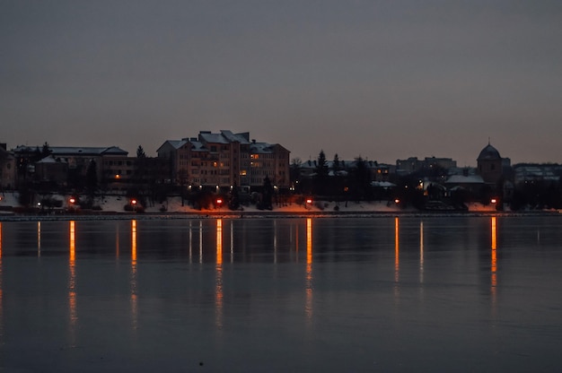 Ночное озеро Тернополя Украина Европа