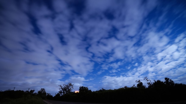 Foto cielo notturno tramonto paesaggio natura sfondo