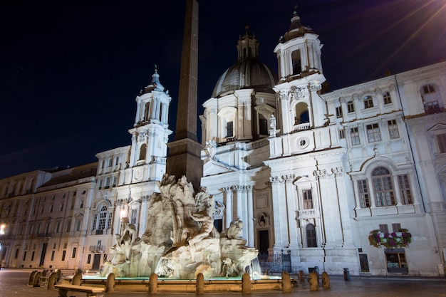 야경, 나보나 광장, 로마. 이탈리아