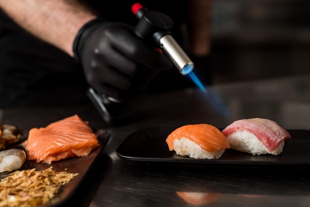 Nigiri verbrand door vuur