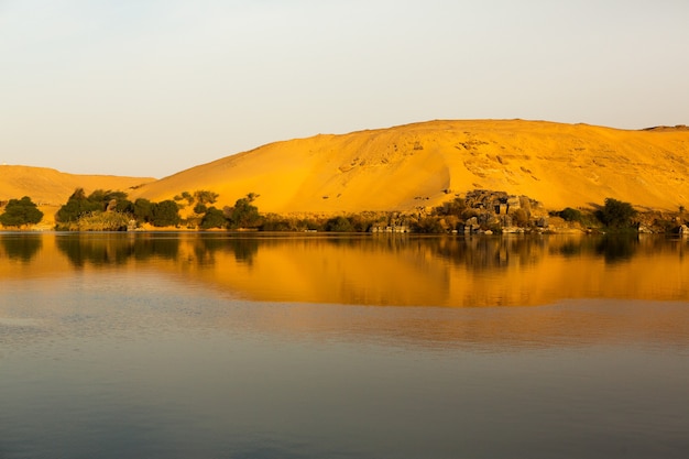 Foto nilo il fiume più lungo in africa, egitto.