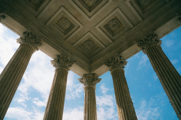 Foto nimes, francia, bellissima città storica