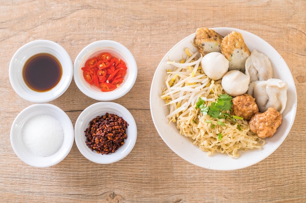 noodles bowl with fish ball