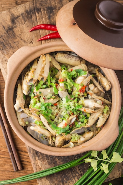 Noodles and razor clam casserole