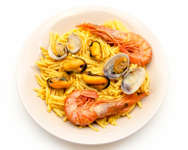 Noodles with seafood stew