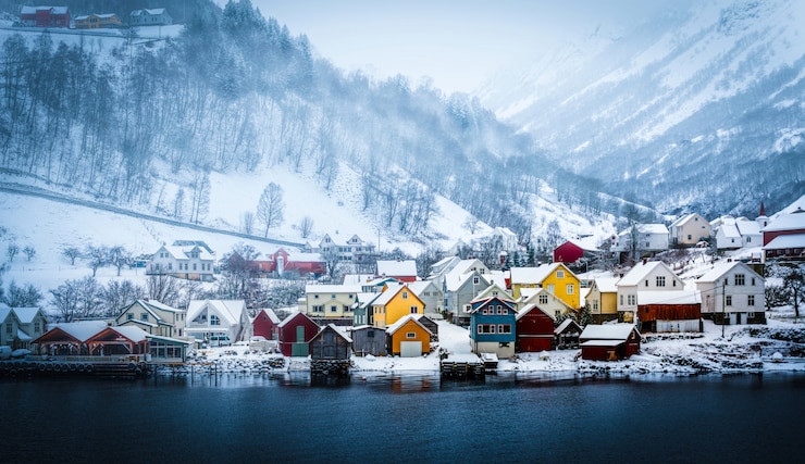 Foto noorse fjorden in de winter