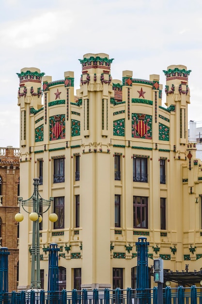 Photo north train station, tipical architecture of the spanish city of valencia