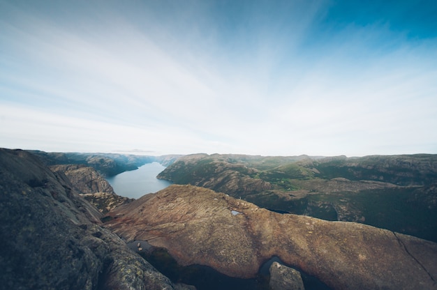 노르웨이 preikestolen 피요르드