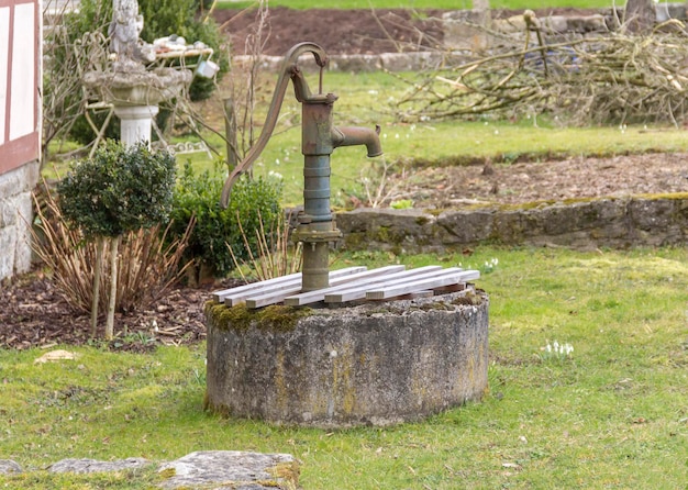 nostalgische waterpomp