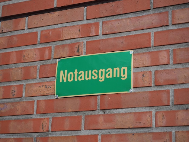 Notausgang Emergency Exit sign