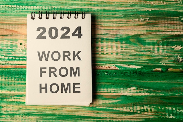 Notebook met 2024 Work From Home-tekst