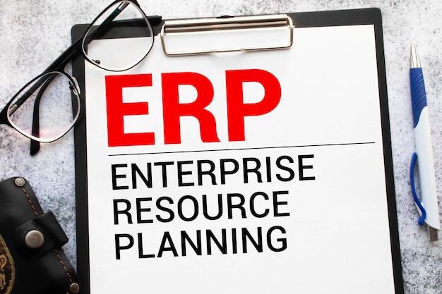 Записка с инструментами и примечаниями о концепции ERP