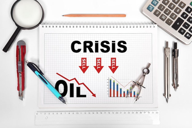 Notepad with oil crisis chart