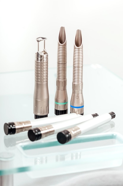 Nozzles and equipment for the device of laser epilation