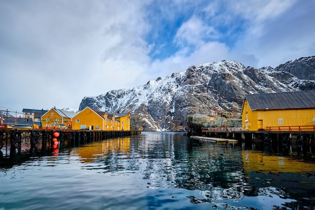 Photo nusfjord fishing village in norway