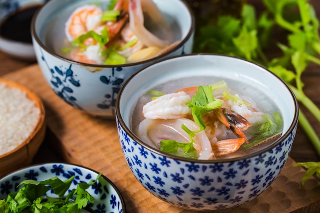 영양가 있고 맛있는 해산물 죽