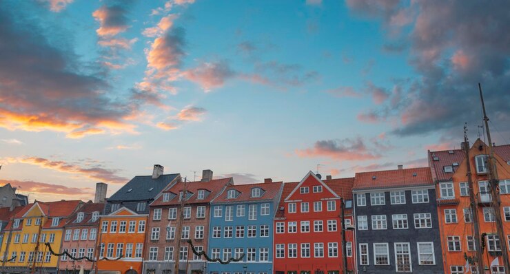 Foto nyhavn is de oude haven van kopenhagen