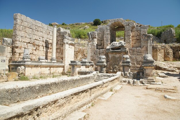 Nymphaeum in de oude stad Perge in Antalya Turkiye