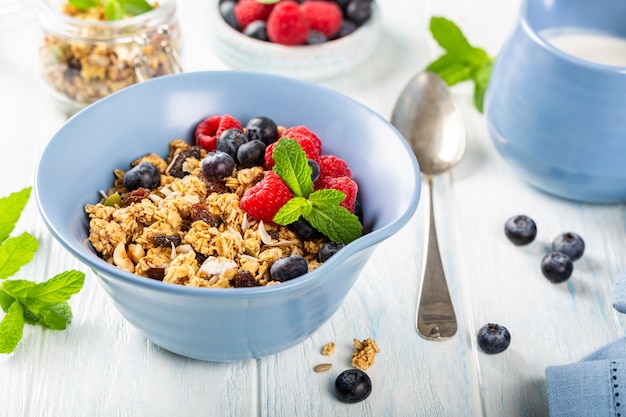 Oat granola with berries and yoghurt