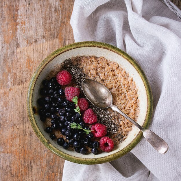 Oatmeal with berries and chia seeds