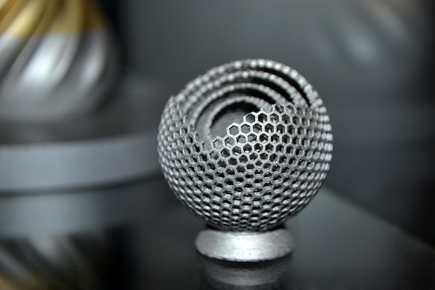 Object afgedrukt op metalen 3d-printer close-up