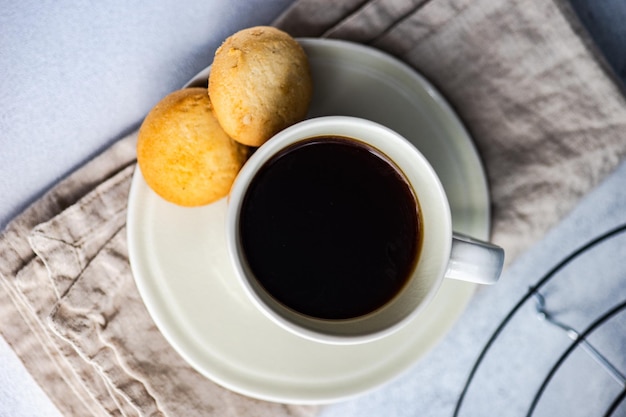 Ochtendkoffie met koekjes