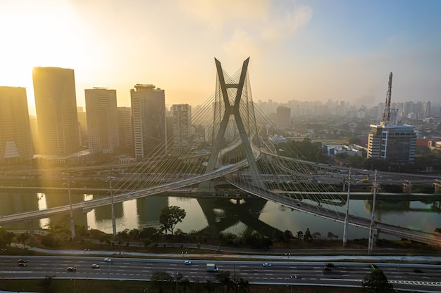 Octavio frias de oliveira-brug in sao paulo, brazilië, zuid-amerika