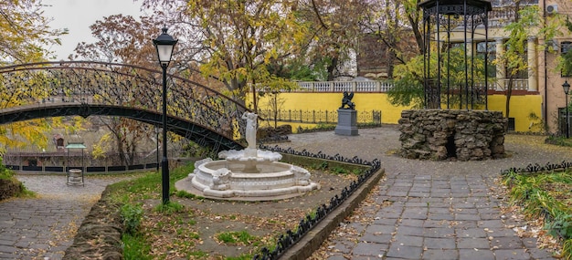 Odessa Oekraïne 07112019 Hoek van het oude Odessa in het historische centrum van de stad op een herfstdag