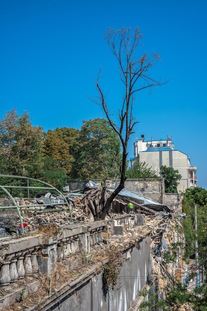 オデッサ ウクライナ 25072023 オデッサ ウクライナのロシアのロケット弾によって被害を受けたトルストイ伯爵の邸宅の歴史的建造物